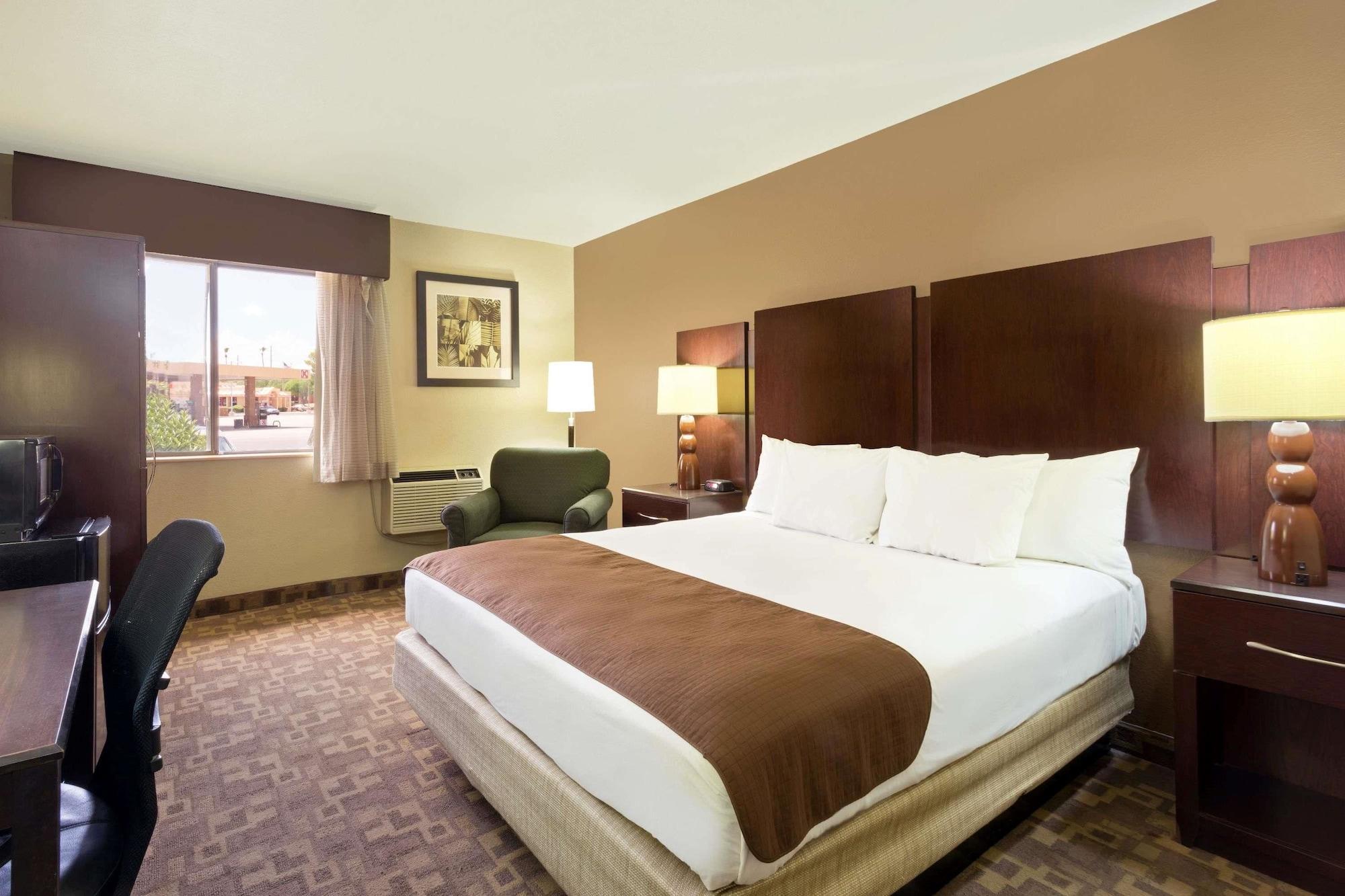 Super 8 By Wyndham Chandler Phoenix Exterior foto